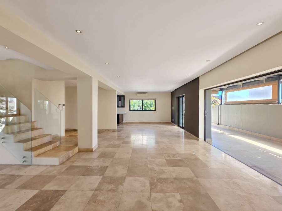 3 Bedroom Property for Sale in Fresnaye Western Cape